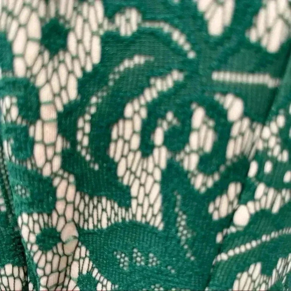 Zara Green Lace Tulip Mini Dress fully lined sleeveless - Picture 9 of 11